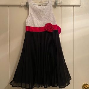 Kohl as girls dress size 8